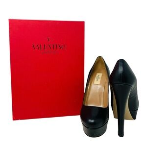 Valentino Black Heels sz. 9.5